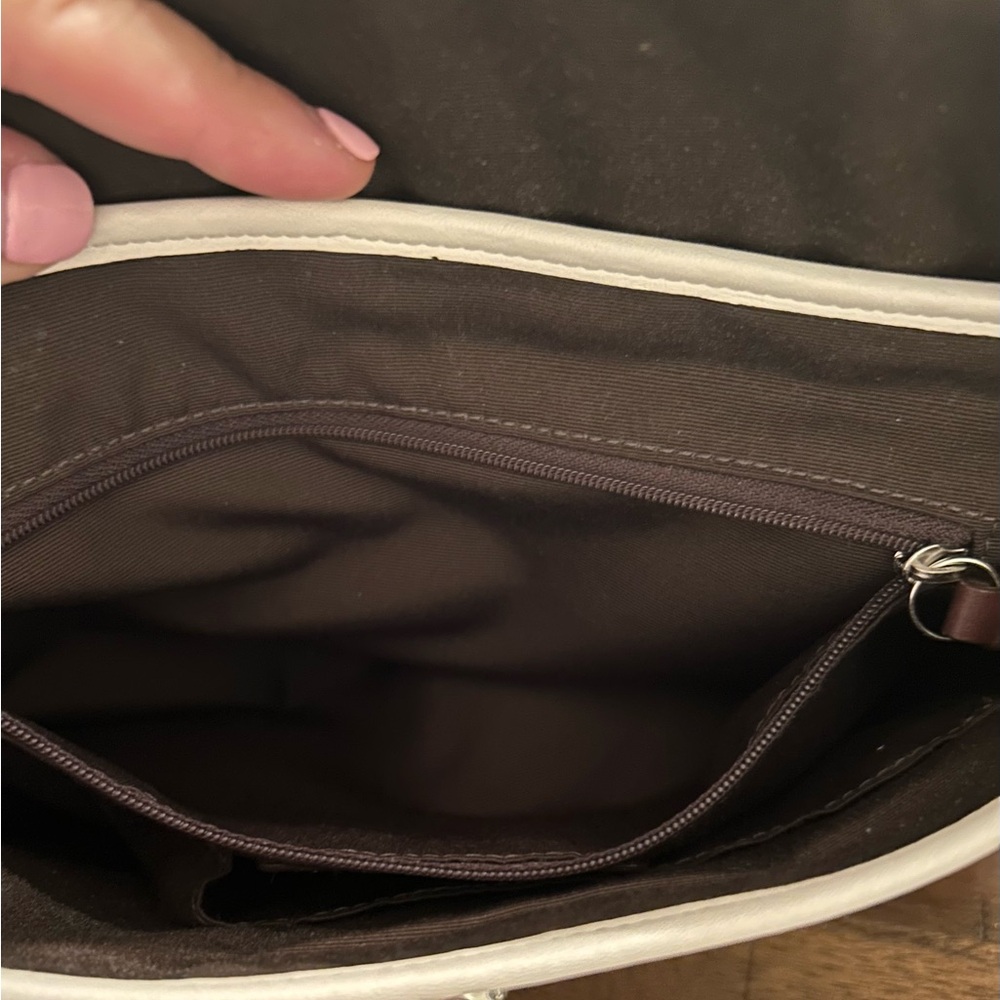 Coach Cream and Brown Leather Crossbody Shoulder Bag - Picture 7 of 15